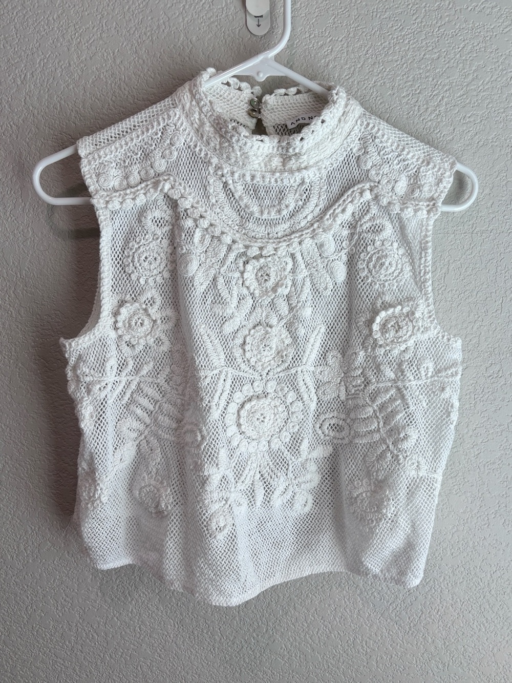 And Now This Cotton Crochet Mock Neck Floral Tank Top Women’s Size Medium